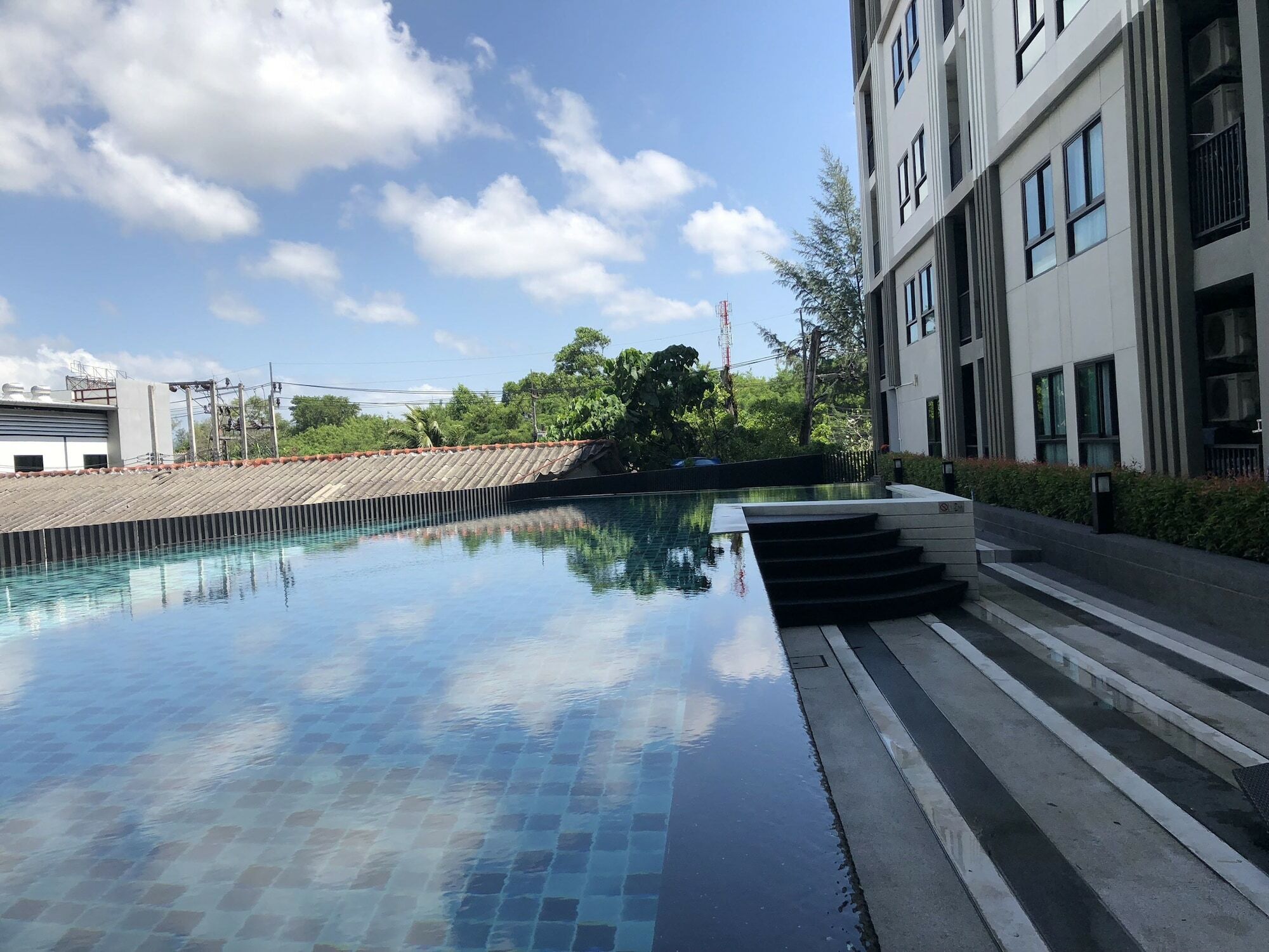Z Loft By Holiplanet Lägenhet Phuket Exteriör bild
